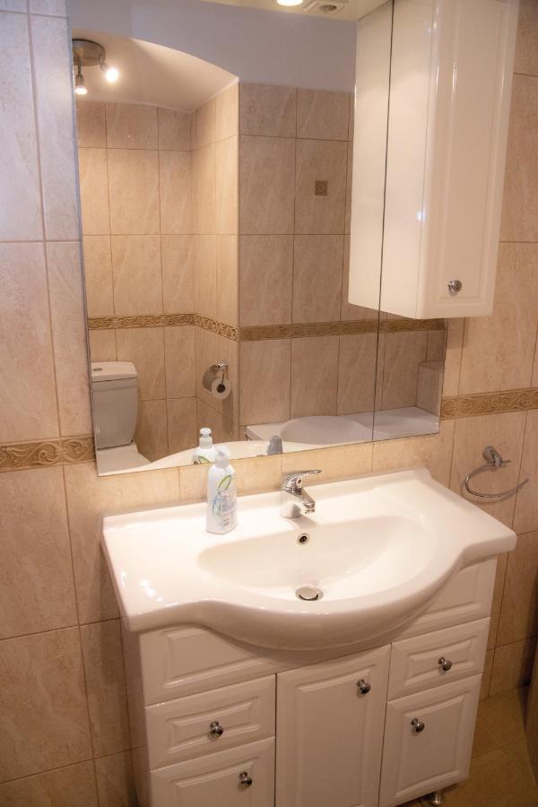 Theatroom Apartman Eger Exterior photo