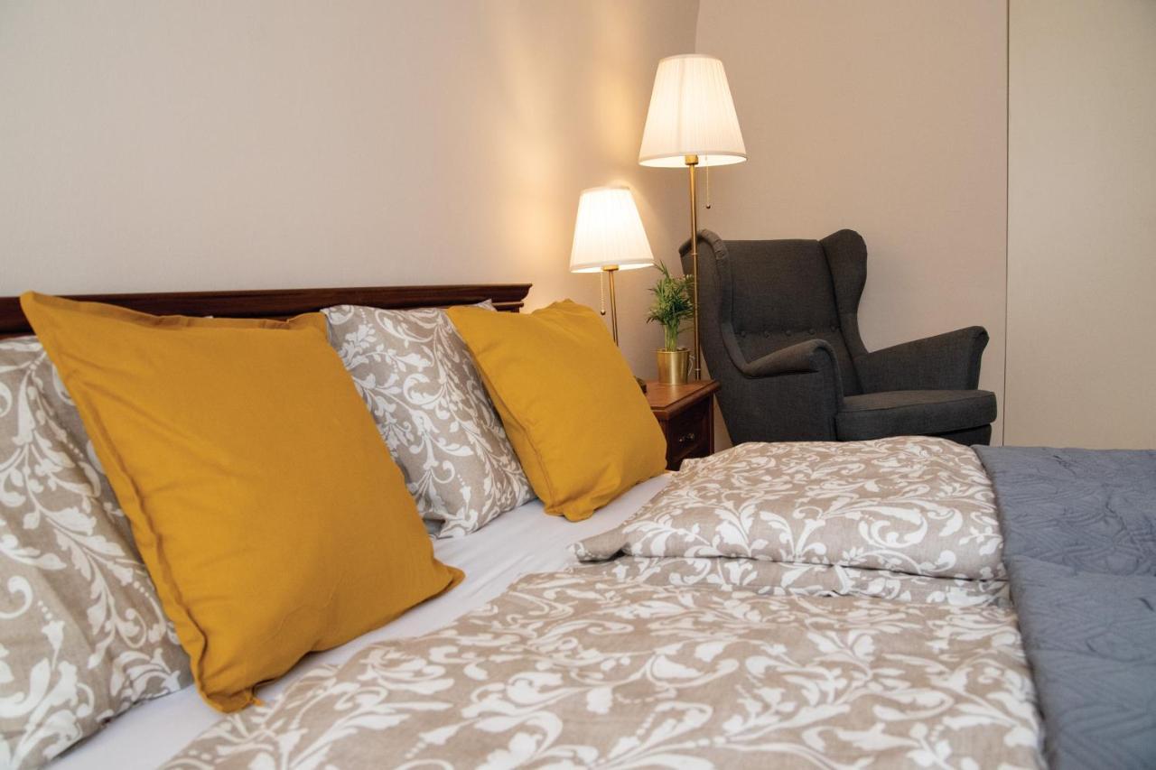 Theatroom Apartman Eger Exterior photo